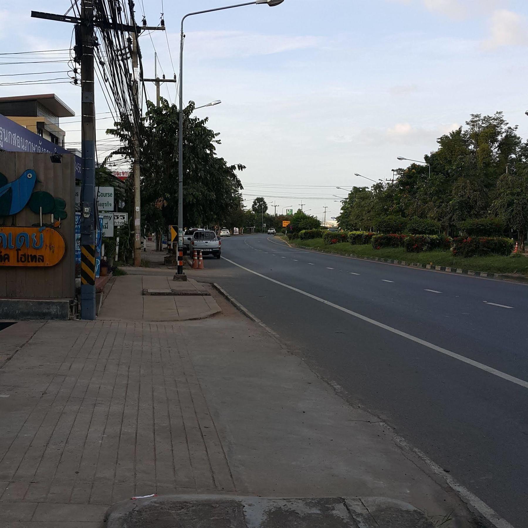 Bird Day Boutique Hotel Mukdahan Bagian luar foto